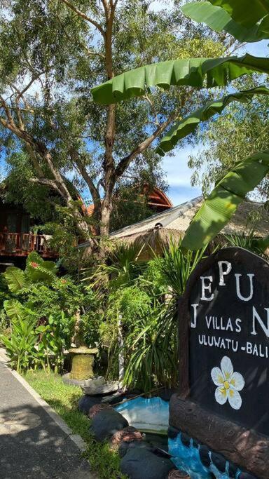Jepun Villa 04 - One Bedroom Without Kitchen อูลูวาตู ภายนอก รูปภาพ